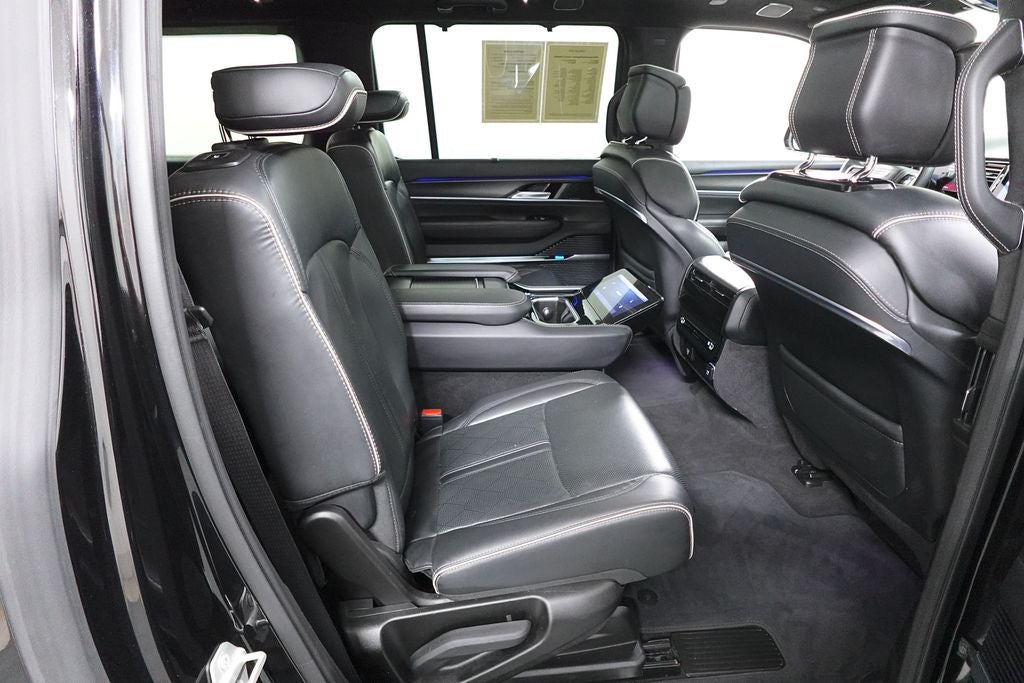 2024 Jeep Grand Wagoneer L Series II Obsidian