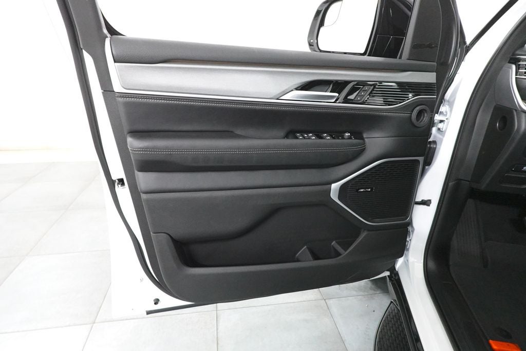 2026 Jeep Grand Wagoneer Upland