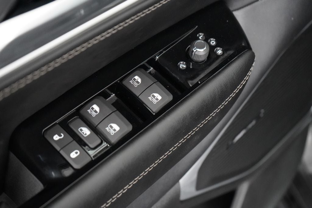 2026 Jeep Grand Wagoneer Upland