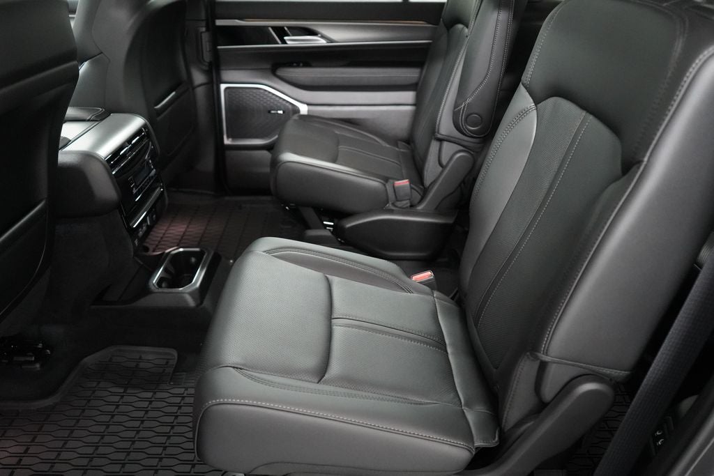 2026 Jeep Grand Wagoneer Upland