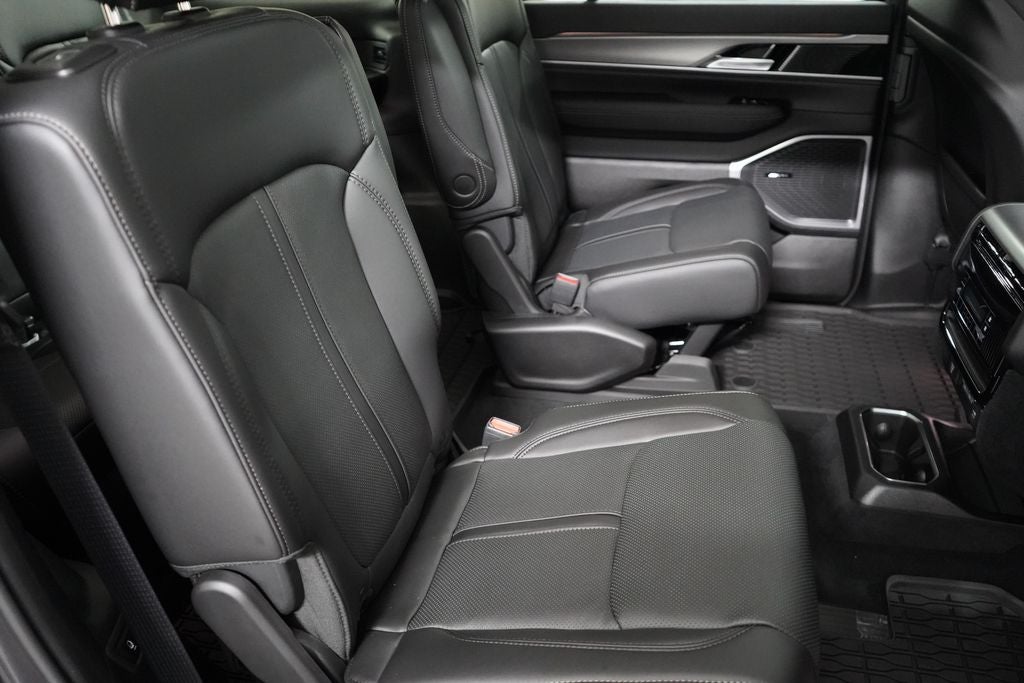 2026 Jeep Grand Wagoneer Upland