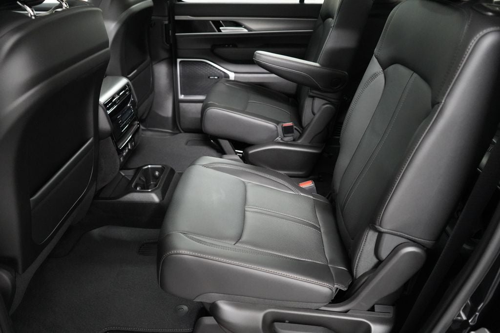 2026 Jeep Grand Wagoneer 4x4
