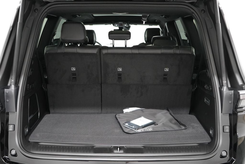 2026 Jeep Grand Wagoneer 4x4