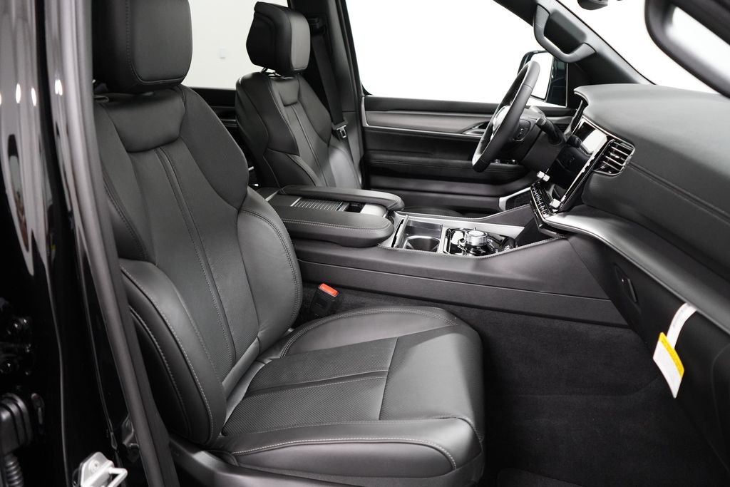 2026 Jeep Grand Wagoneer 4x4