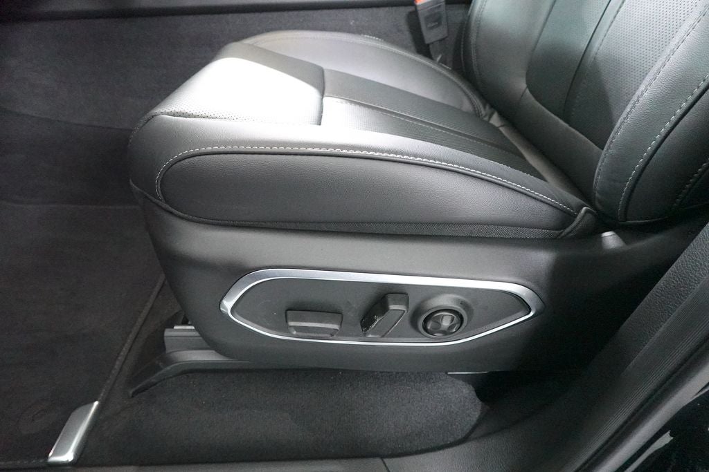 2026 Jeep Grand Wagoneer 4x4