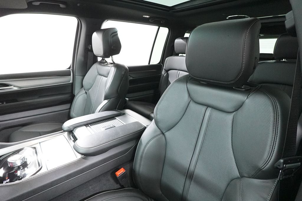 2026 Jeep Grand Wagoneer 4x4