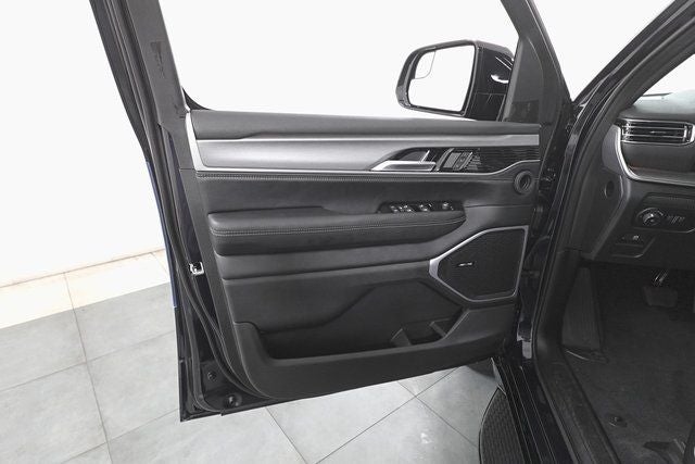 2025 Jeep Wagoneer Series II