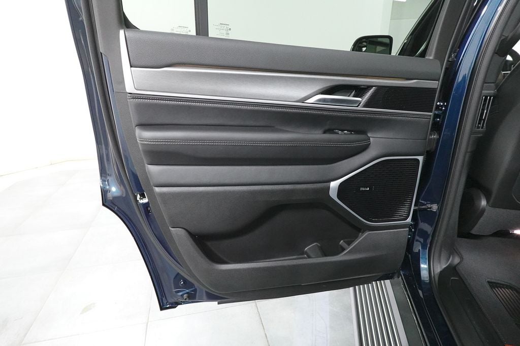 2026 Jeep Grand Wagoneer Limited Altitude