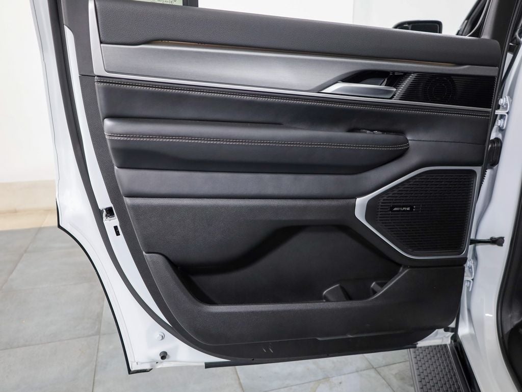 2026 Jeep Grand Wagoneer Limited Altitude