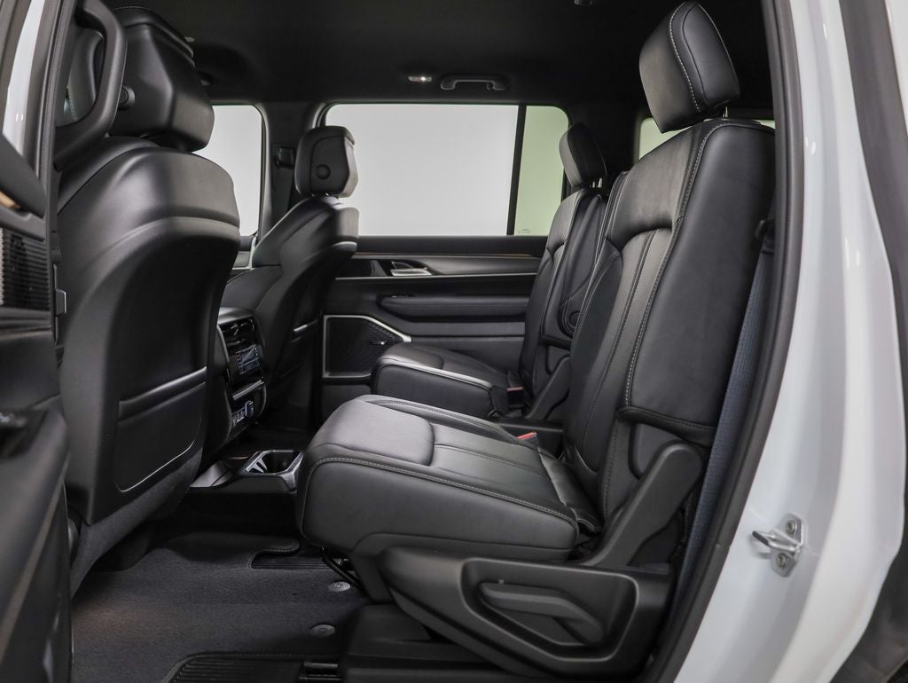 2026 Jeep Grand Wagoneer Limited Altitude