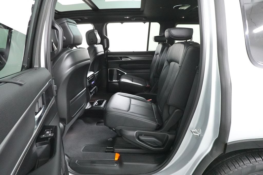 2026 Jeep Grand Wagoneer Limited Reserve