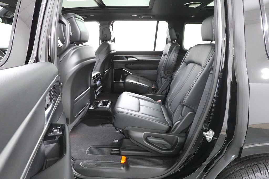 2026 Jeep Grand Wagoneer Limited Altitude