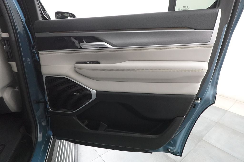 2026 Jeep Grand Wagoneer Limited Altitude