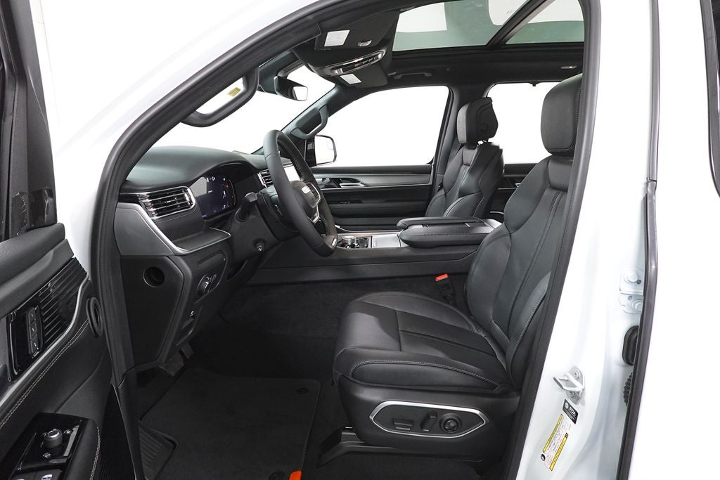 2026 Jeep Grand Wagoneer Limited Reserve