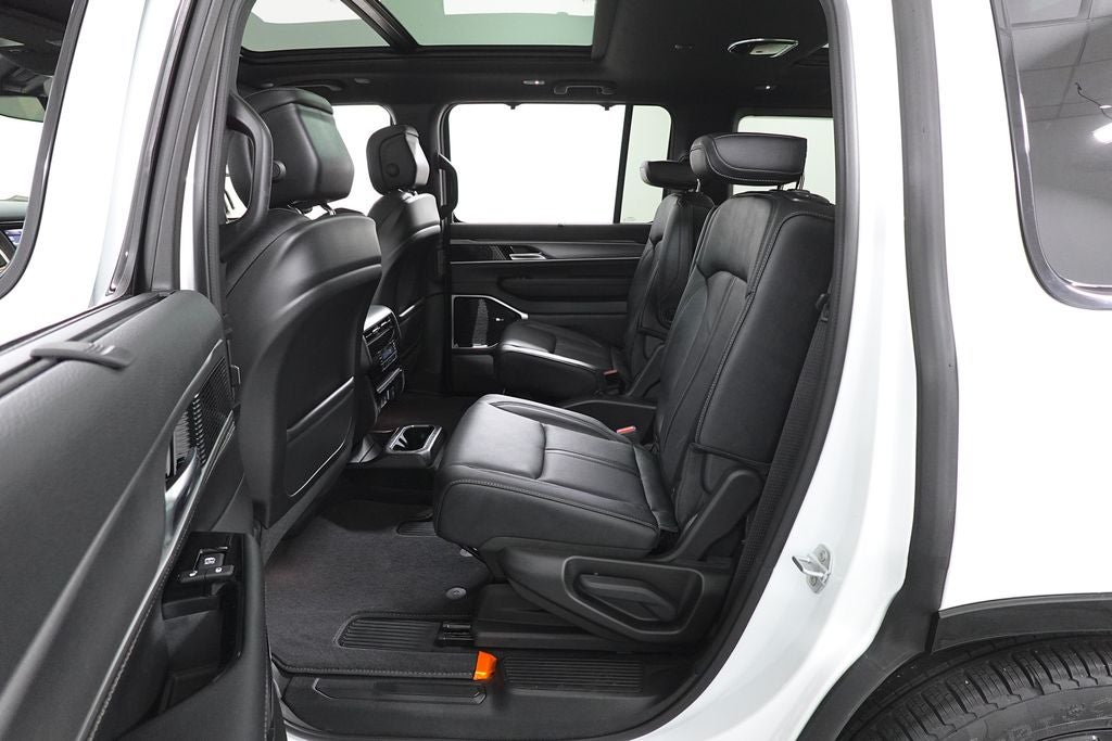 2026 Jeep Grand Wagoneer Limited Reserve