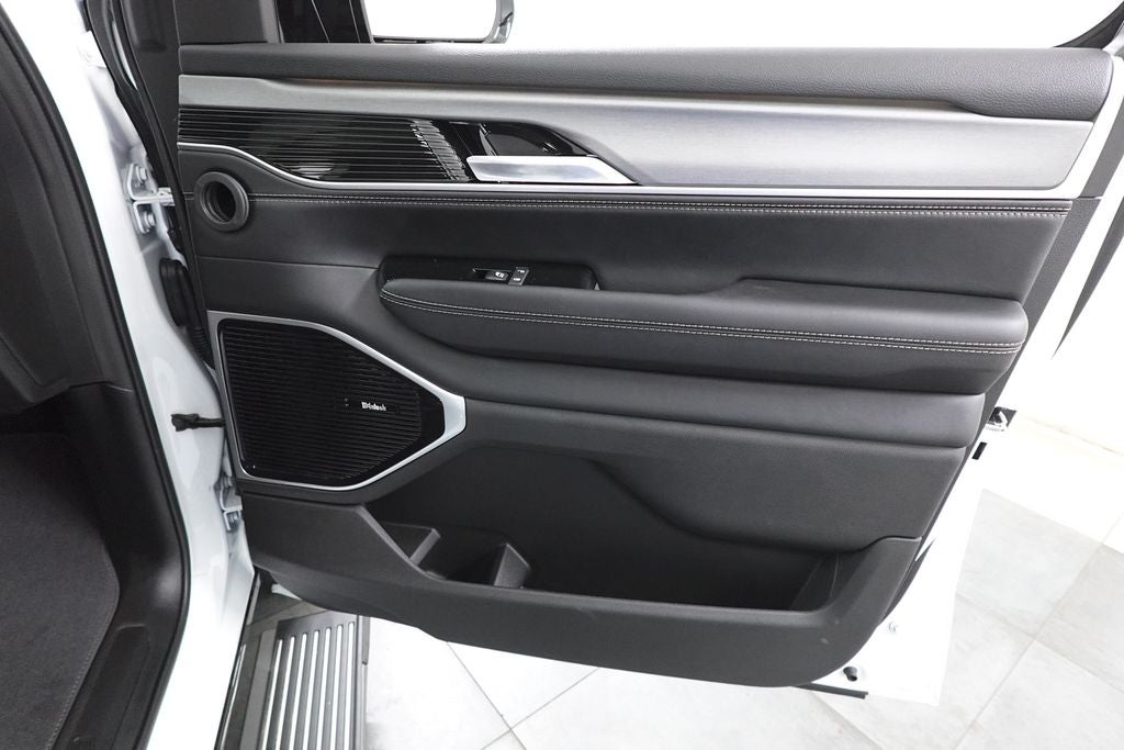 2026 Jeep Grand Wagoneer Limited Reserve