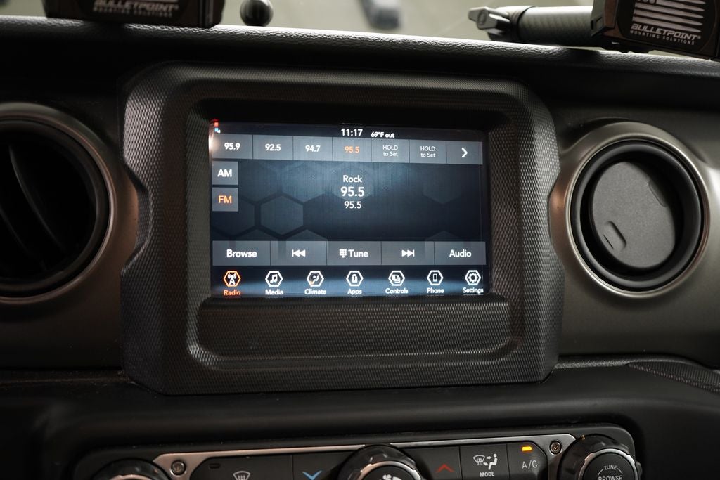 2022 Jeep Gladiator Sport S