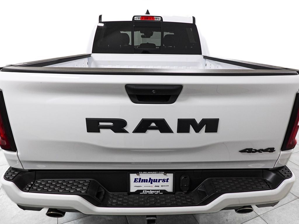 2026 RAM Ram 1500 RAM 1500 EXPRESS CREW CAB 4X4 5'7' BOX