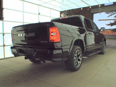 2025 RAM 1500 Laramie Crew Cab 4x4 5'7' Box