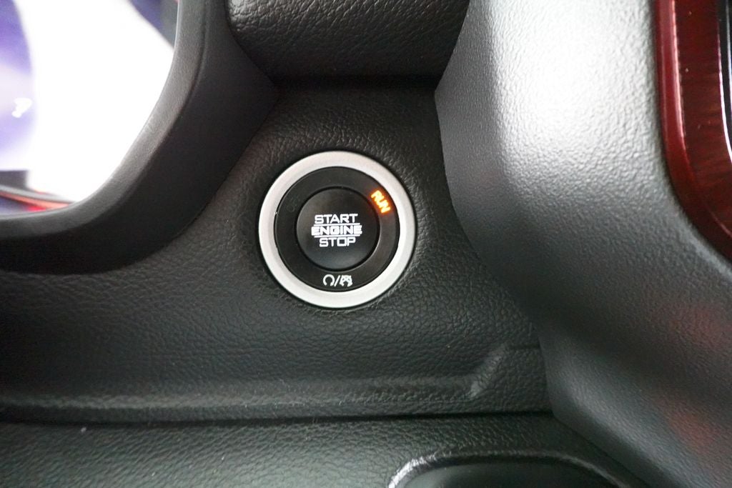 2025 RAM 1500 Base