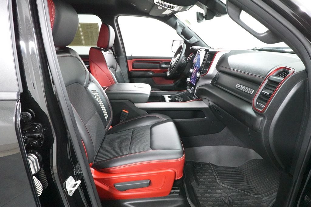 2025 RAM 1500 Base