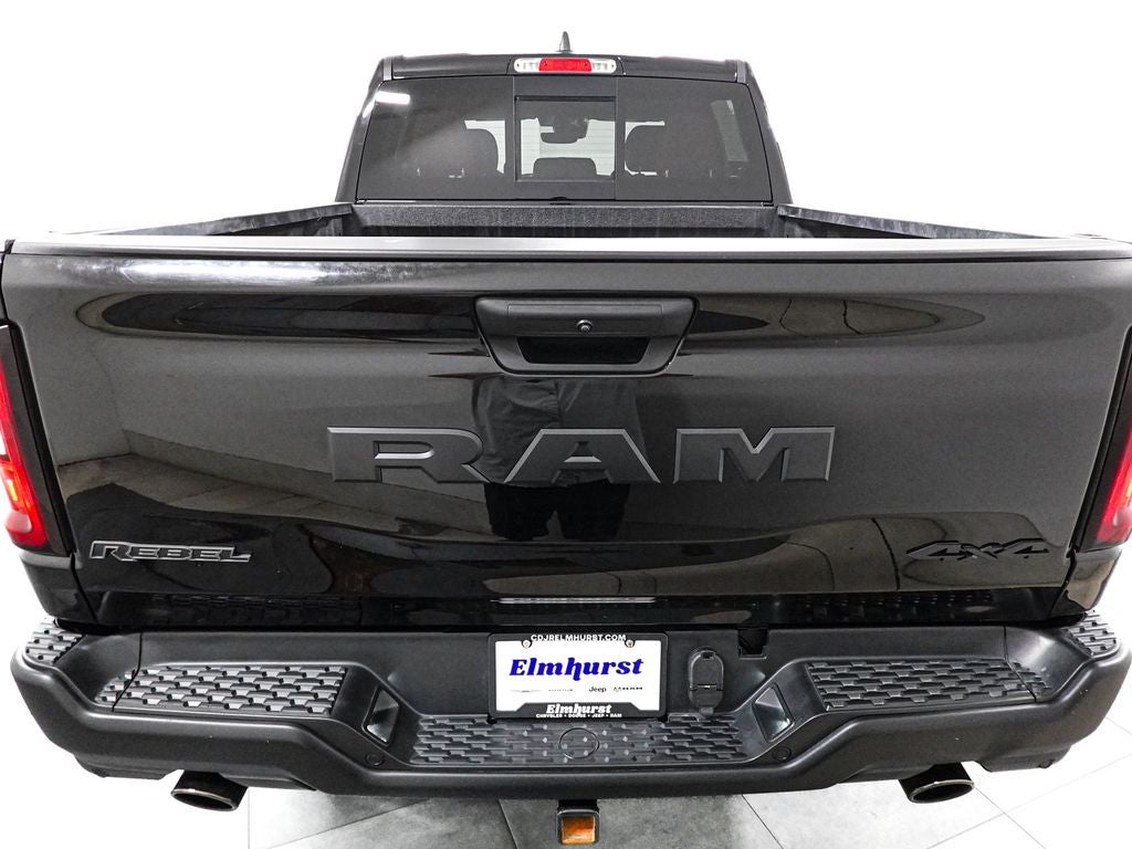 2025 RAM 1500 Base