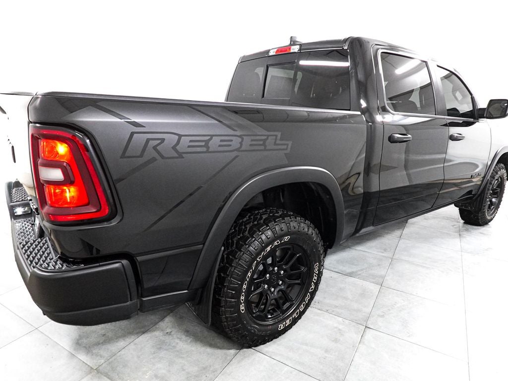 2025 RAM 1500 Base
