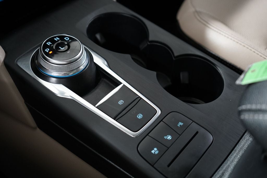 2020 Ford Escape Hybrid Titanium Hybrid