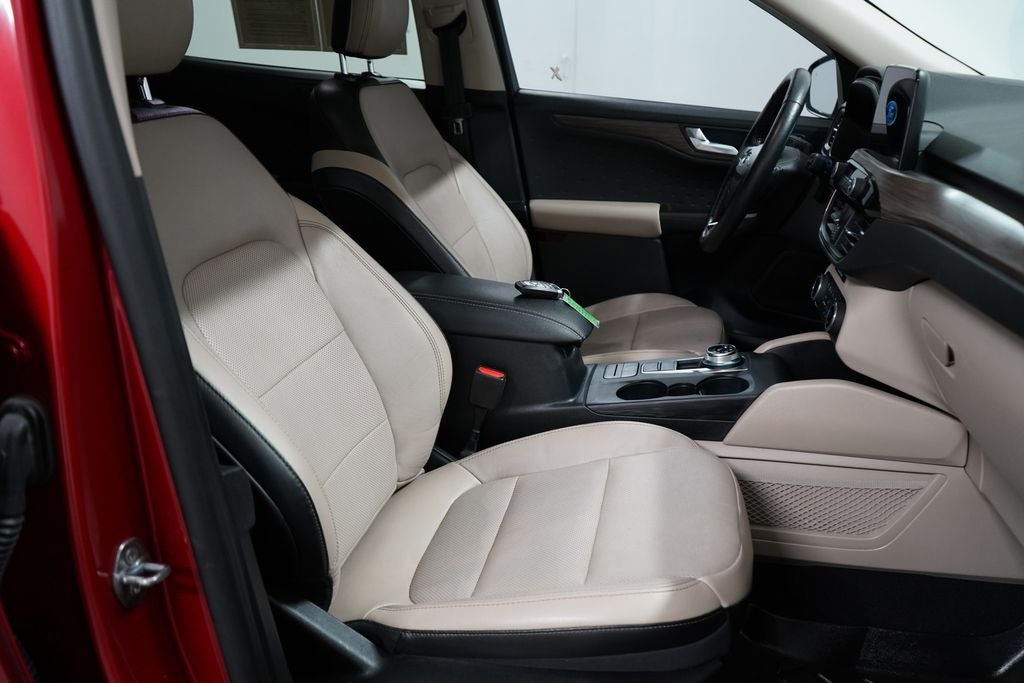 2020 Ford Escape Hybrid Titanium Hybrid