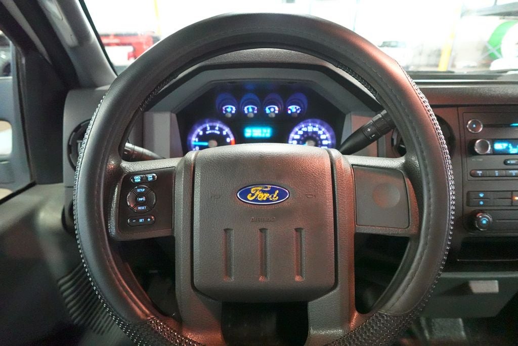 2013 Ford Super Duty F-350 SRW Pickup XL