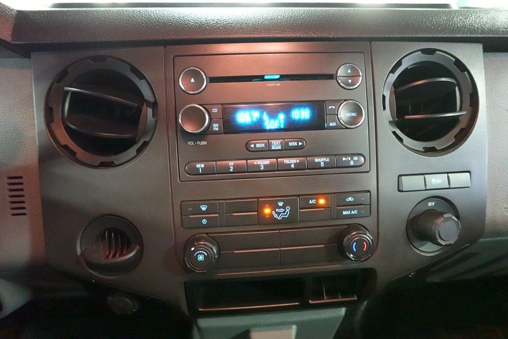 2013 Ford Super Duty F-350 SRW Pickup XL