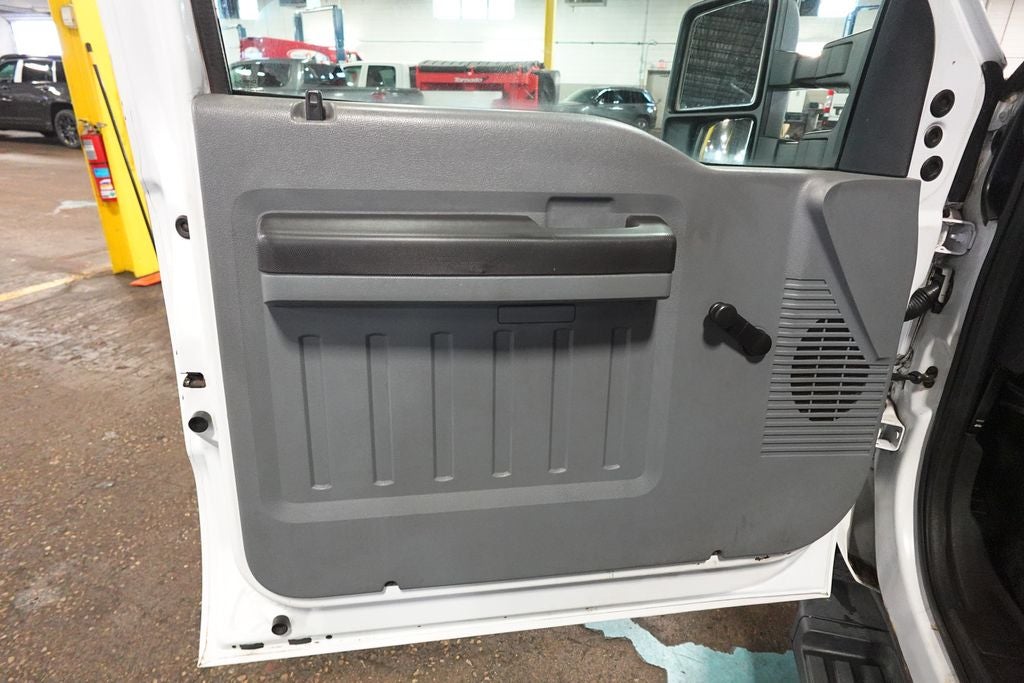 2013 Ford Super Duty F-350 SRW Pickup XL