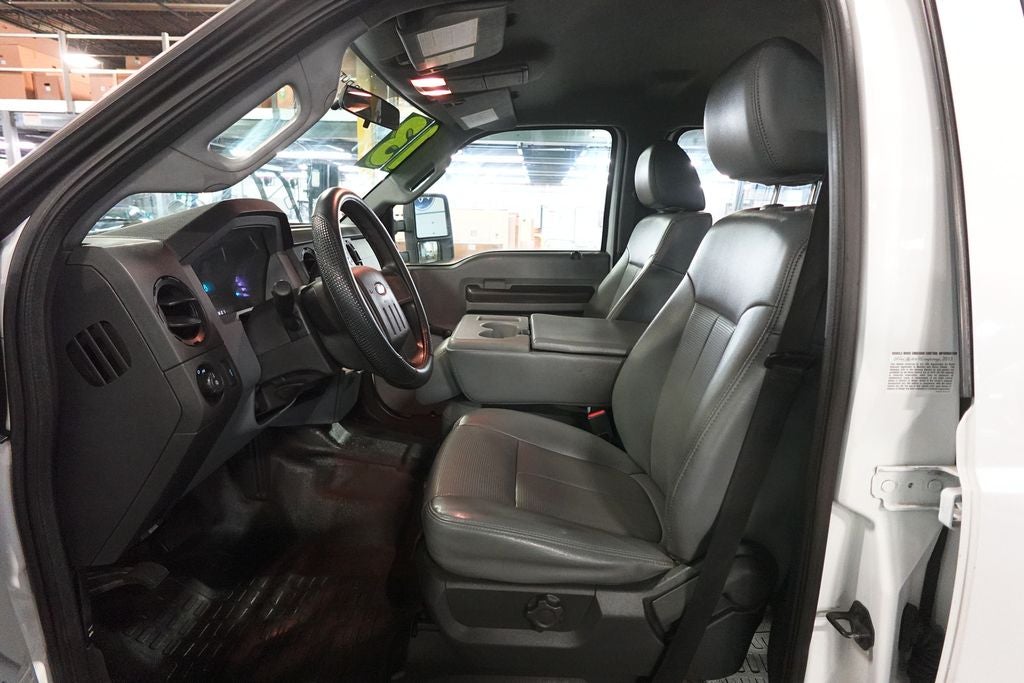 2013 Ford Super Duty F-350 SRW Pickup XL