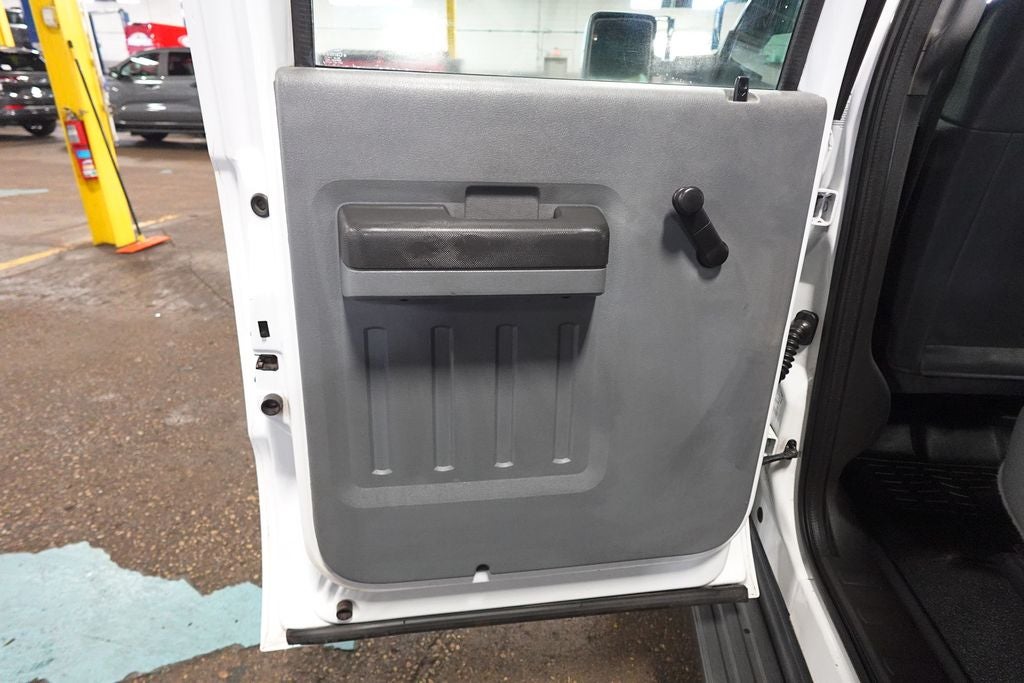 2013 Ford Super Duty F-350 SRW Pickup XL