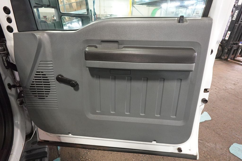 2013 Ford Super Duty F-350 SRW Pickup XL