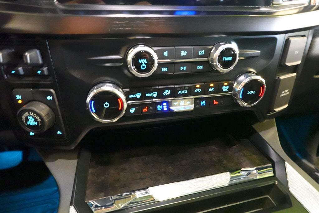 2023 Ford Super Duty F-350 SRW Pickup Lariat TREMOR