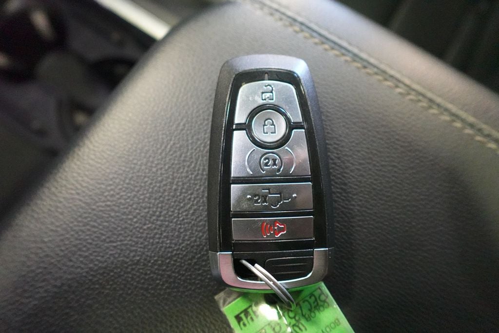 2023 Ford Super Duty F-350 SRW Pickup Lariat TREMOR