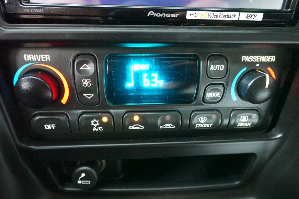 2003 Chevrolet Corvette Base