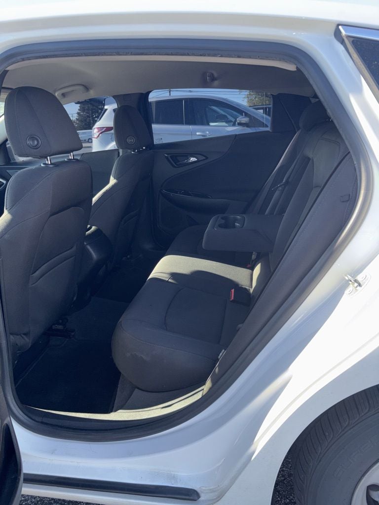 2016 Chevrolet Malibu LS 1LS