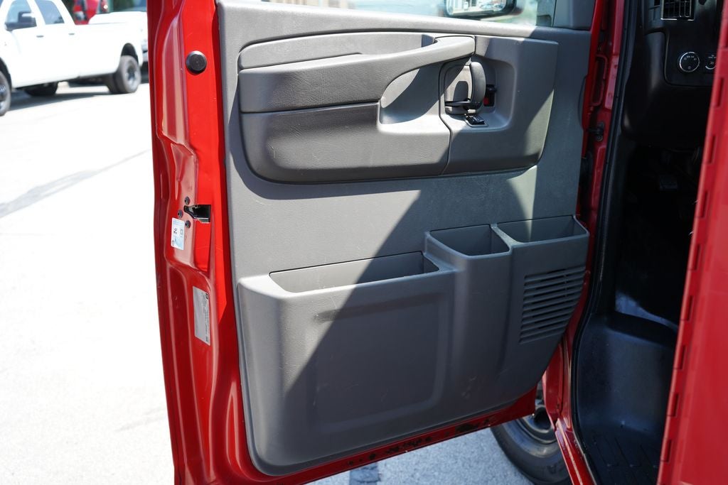 2014 GMC Savana 3500 3500 Van 139"