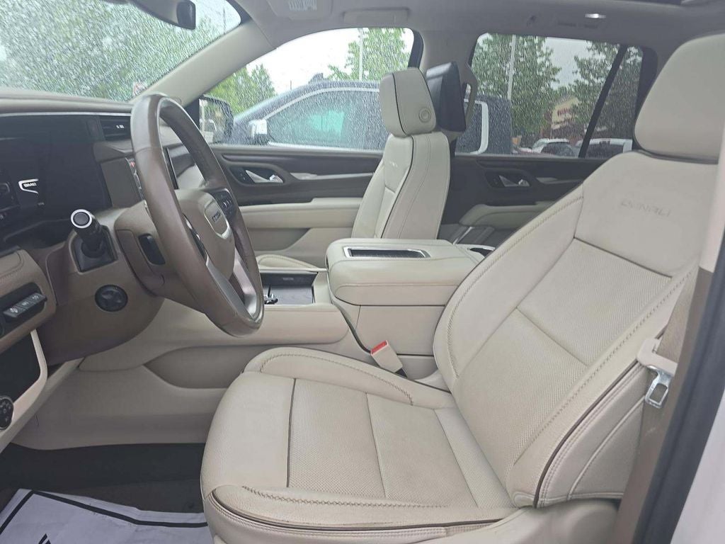 2023 GMC Yukon 4WD Denali