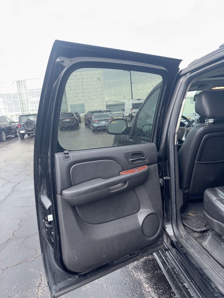 2014 Chevrolet Suburban LT