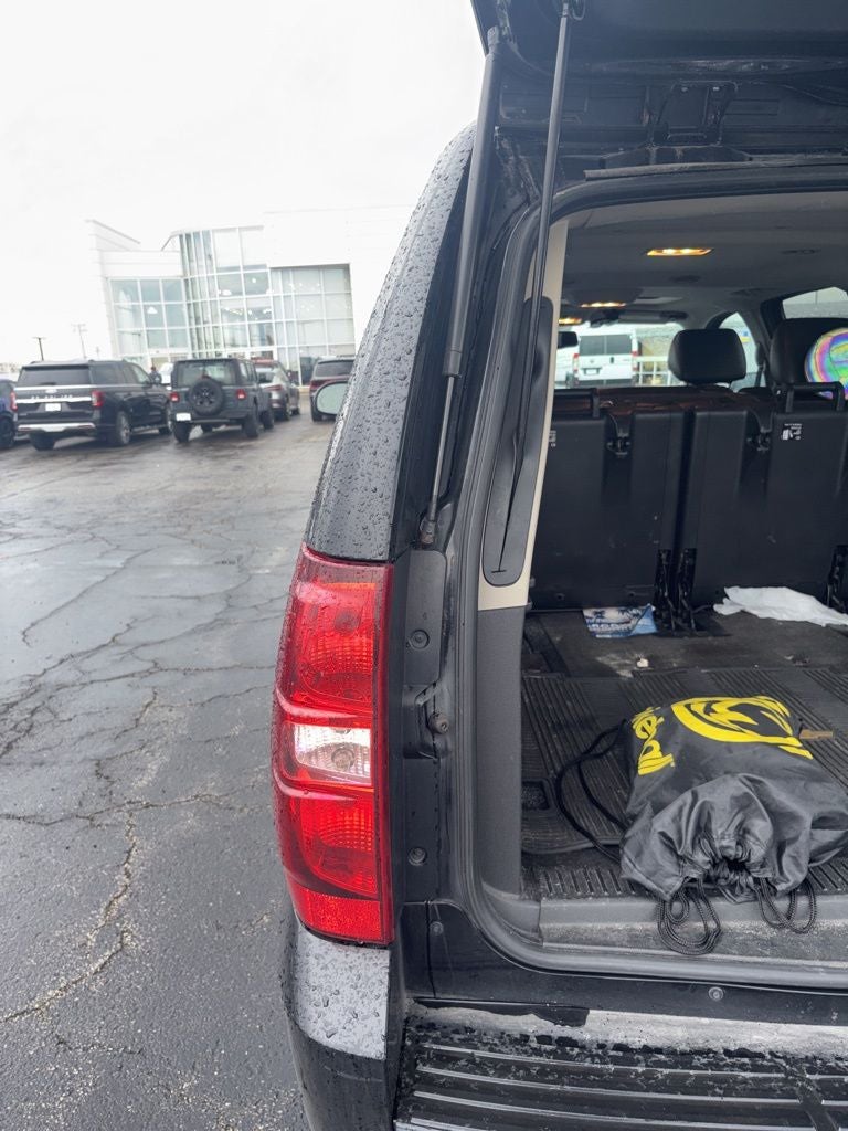 2014 Chevrolet Suburban LT