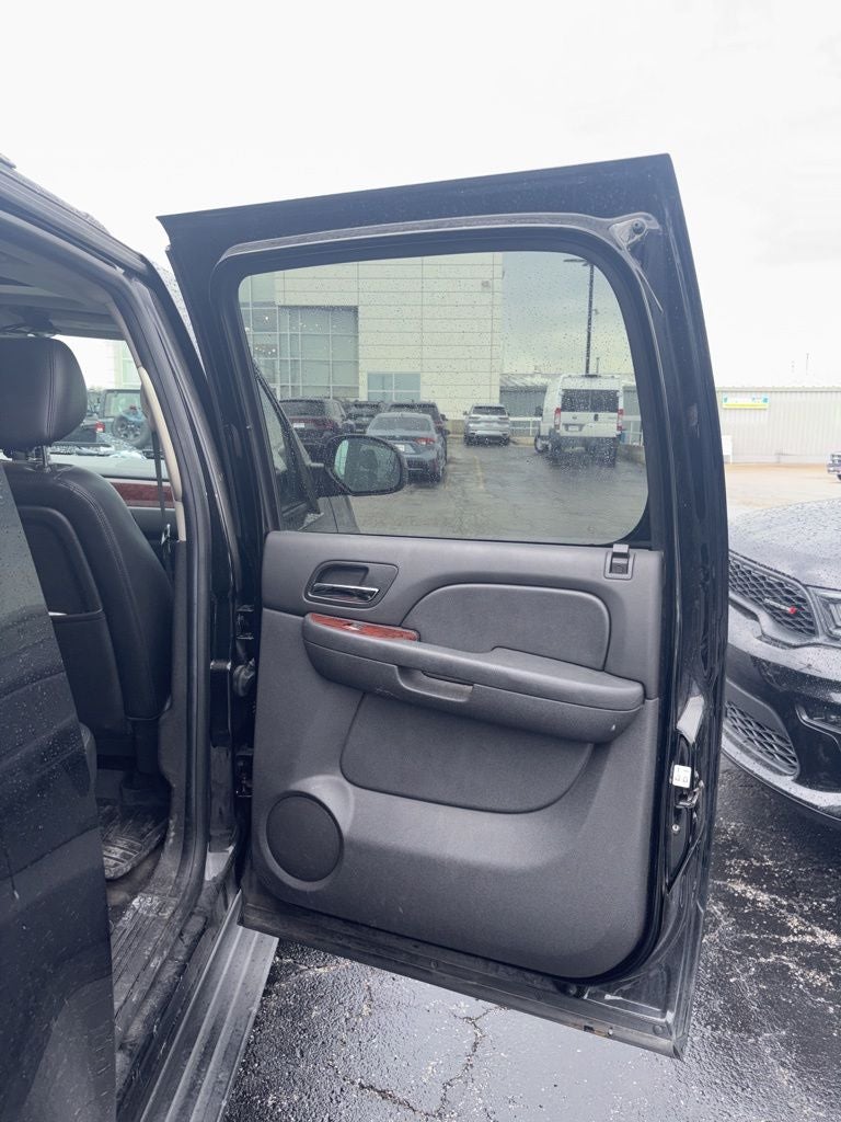 2014 Chevrolet Suburban LT