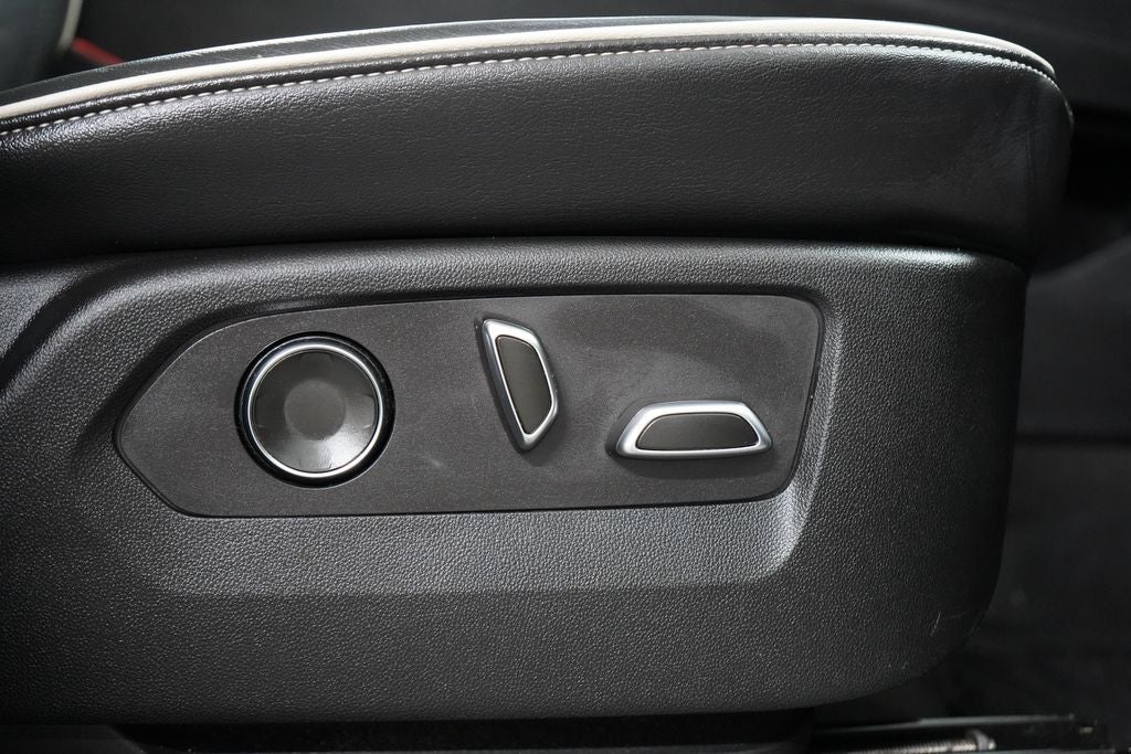 2023 Cadillac Escalade 4WD Premium Luxury