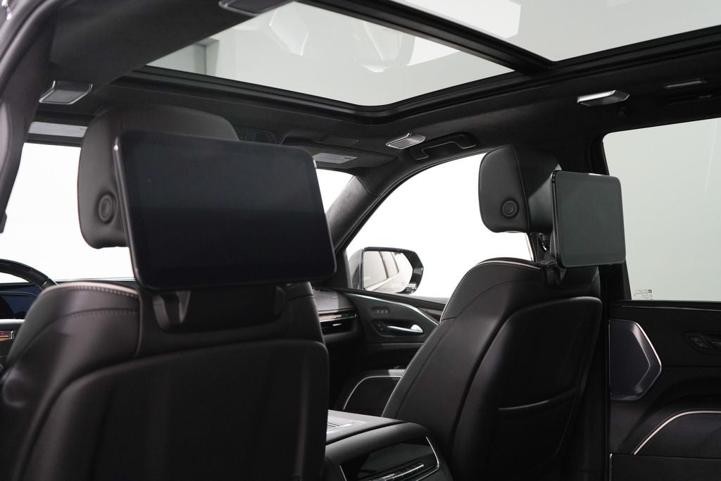 2023 Cadillac Escalade Base