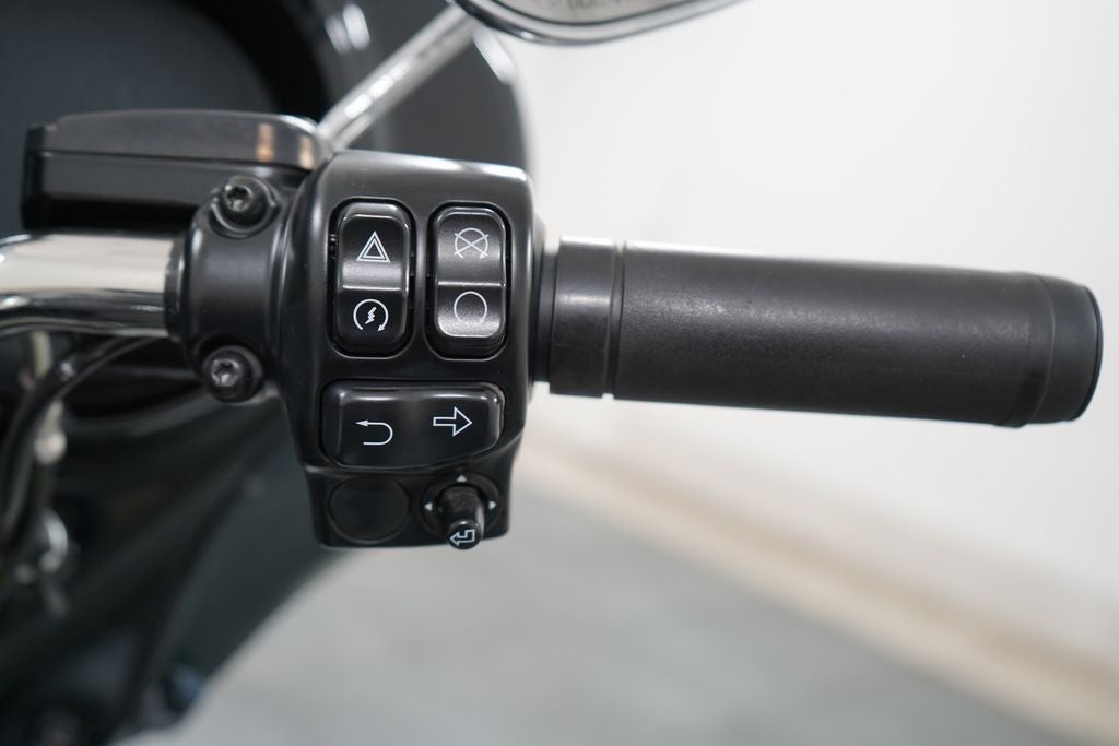 2019 Harley-Davidson Ultra Glide Base