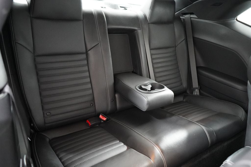 2013 Dodge Challenger R/T Plus