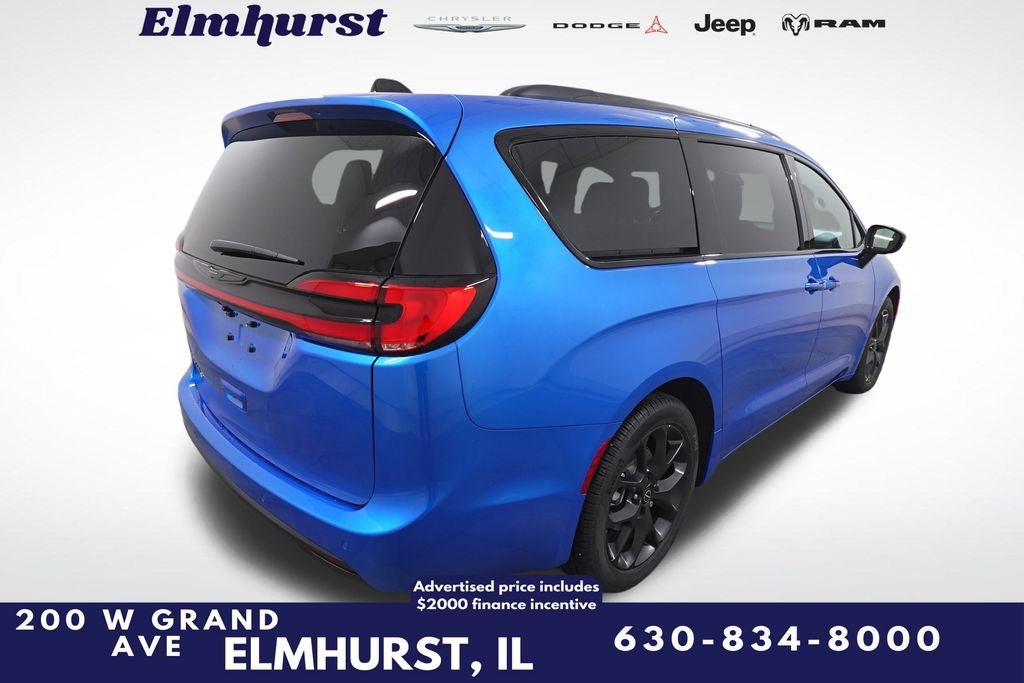 2026 Chrysler Pacifica Select