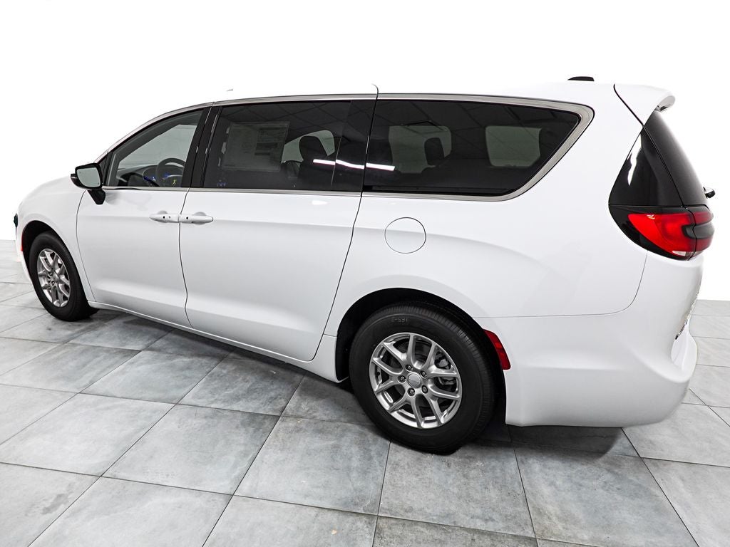 2027 Chrysler Pacifica PACIFICA SELECT